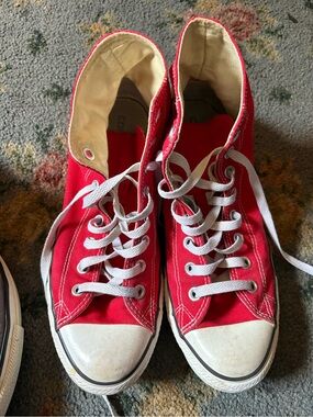 Converse Red High-Top Sneakers with White Laces m9 W11